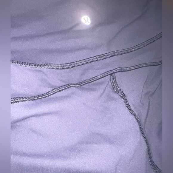 Authentic Lululemon Plum Legging - Picture 3 of 4